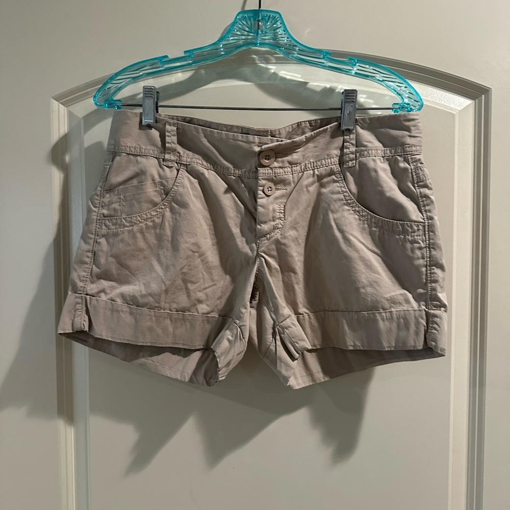 Express Tan Cargo Shorts Relaxed Fit